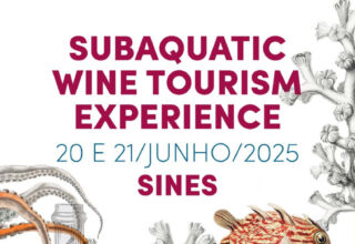 Pela primeira vez em Portugal, um evento inteiramente dedicado ao enoturismo subaquático vai juntar jornalistas, especialistas, produtores e investigadores, numa experiência sensorial e científica inédita. Organizado pela Entidade Regional de Turismo do Alentejo e Ribatejo e pela Câmara Municipal de Sines, com conceção e produção da APENO (Associação Portuguesa de Enoturismo), e com o apoio da Agência Regional de Promoção Turística do Alentejo, este evento pioneiro pretende lançar o debate e a celebração de uma nova fronteira na produção e promoção de vinhos: o envelhecimento subaquático.